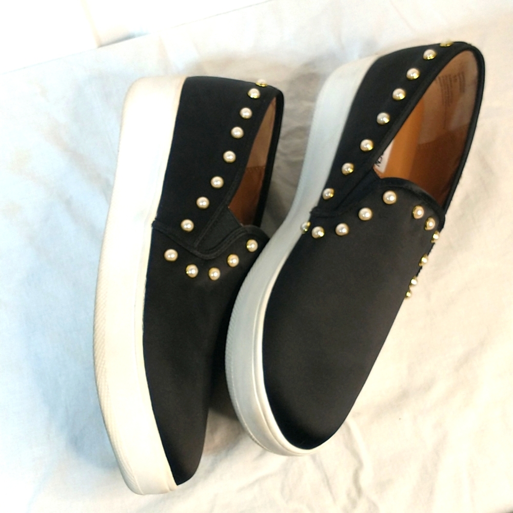 Steve Madden size 10 black satin with pearl accent slip-ons EUC (F) - Picture 4 of 7